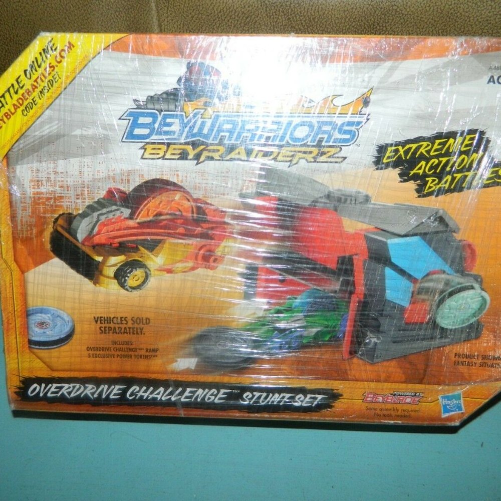 BEYBLADE BEYWARRIORS BEYRAIDERZ - OVERDRIVE CHALLENGE STUNT SET
